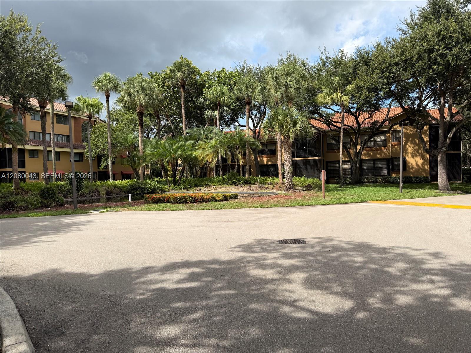 15535 N Miami Lakeway N 107 Property Photo 46