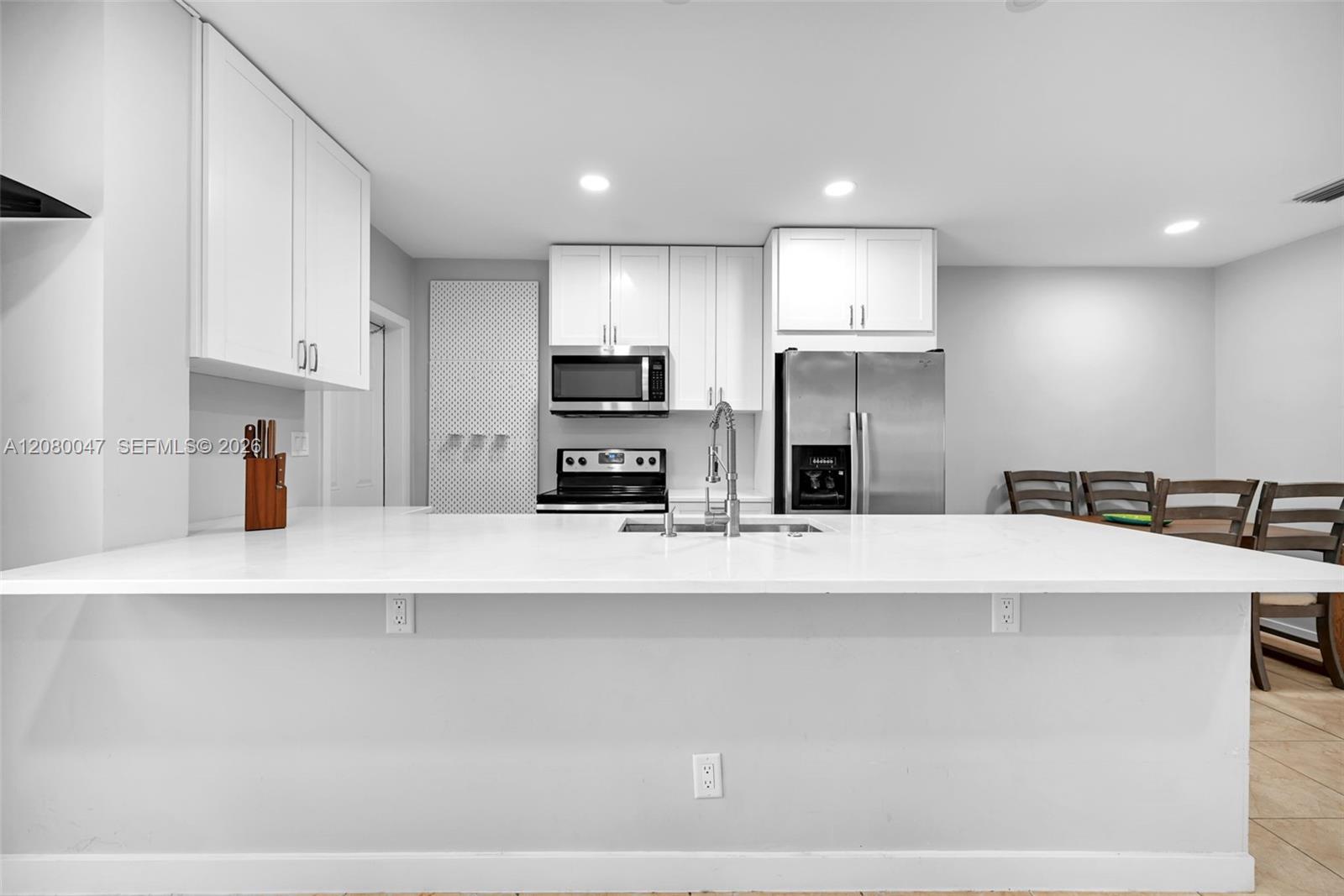 2600 S Ocean Drive S311 Property Photo 6