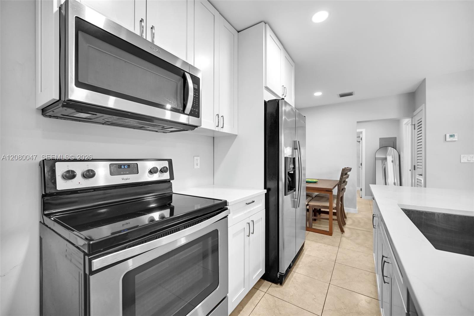 2600 S Ocean Drive S311 Property Photo 8