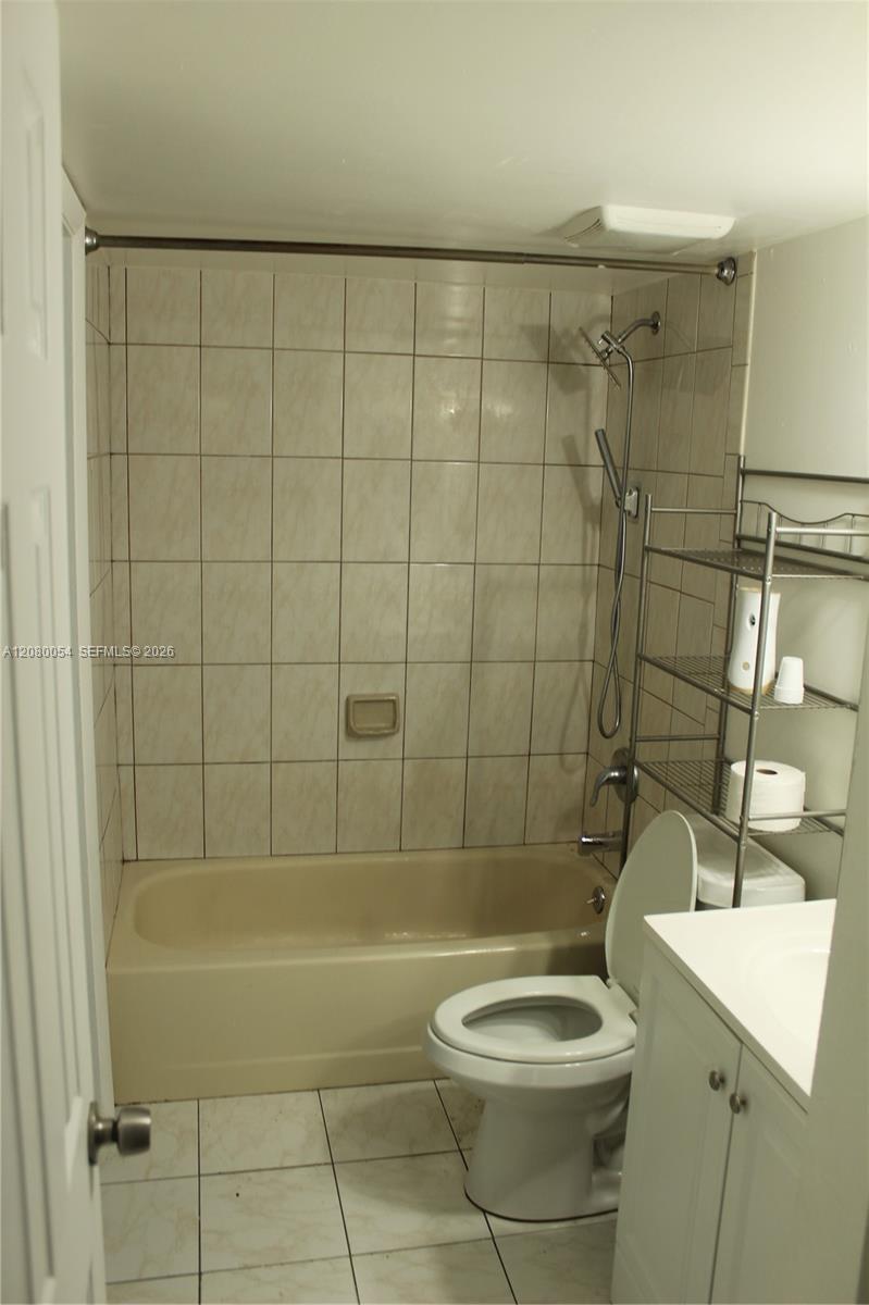 11750 Sw 18th Street 502-1 Property Photo 7