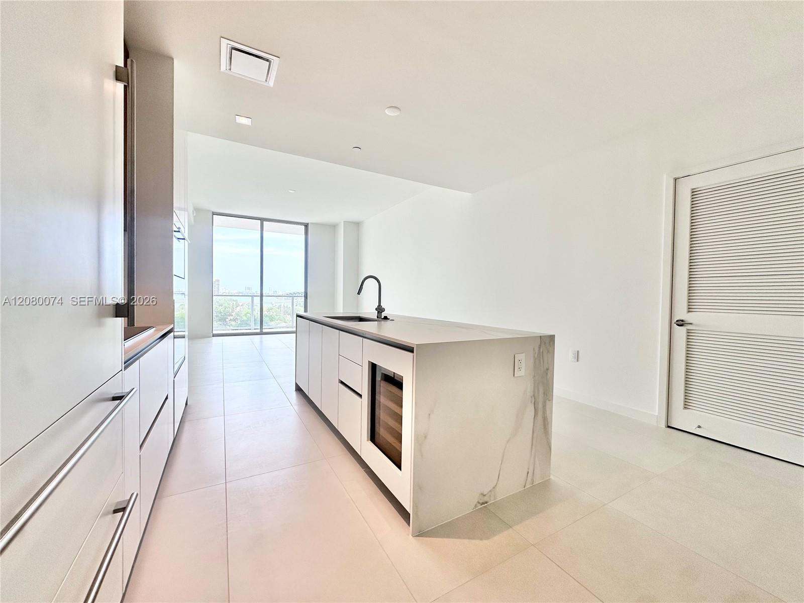1400 Biscayne Boulevard 409 Property Photo 2