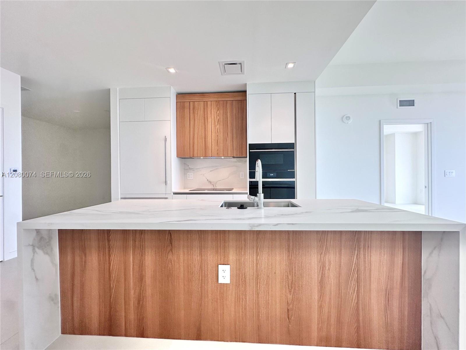 1400 Biscayne Boulevard 409 Property Photo 3