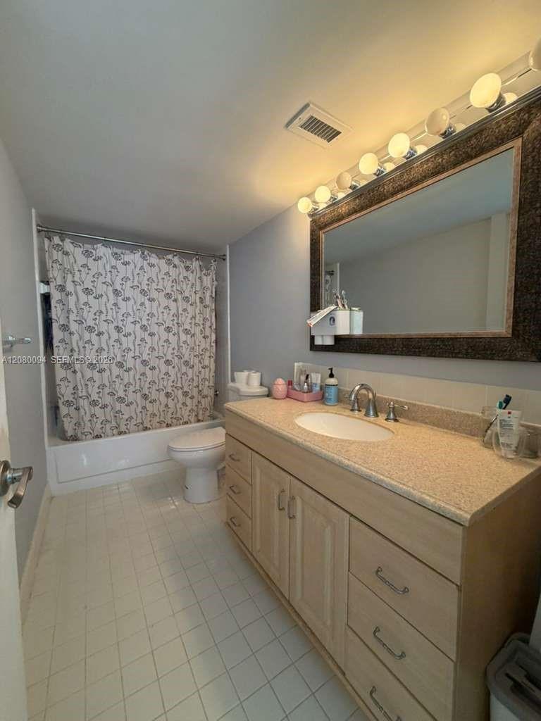A12080094 Property Photo 8