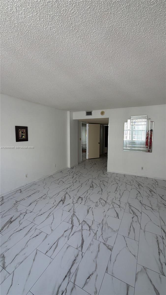 1865 S Ocean Drive 12e Property Photo 4