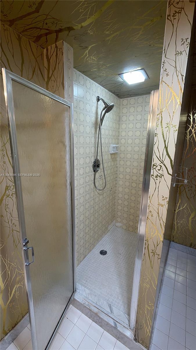 1865 S Ocean Drive 12e Property Photo 5