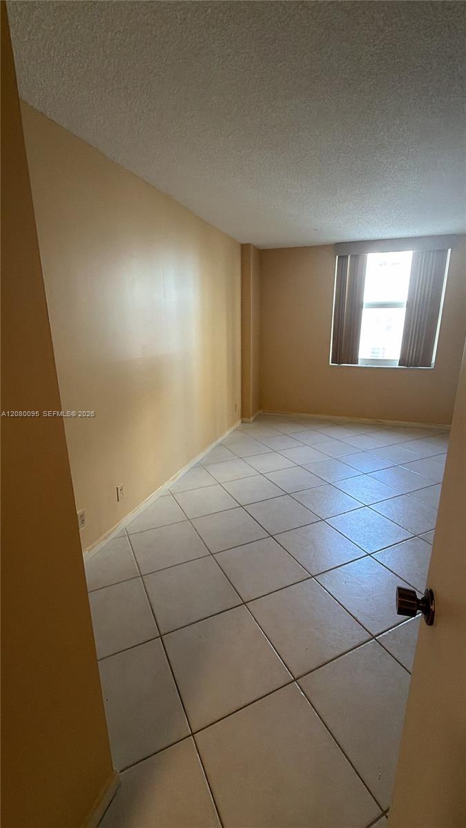 1865 S Ocean Drive 12e Property Photo 6