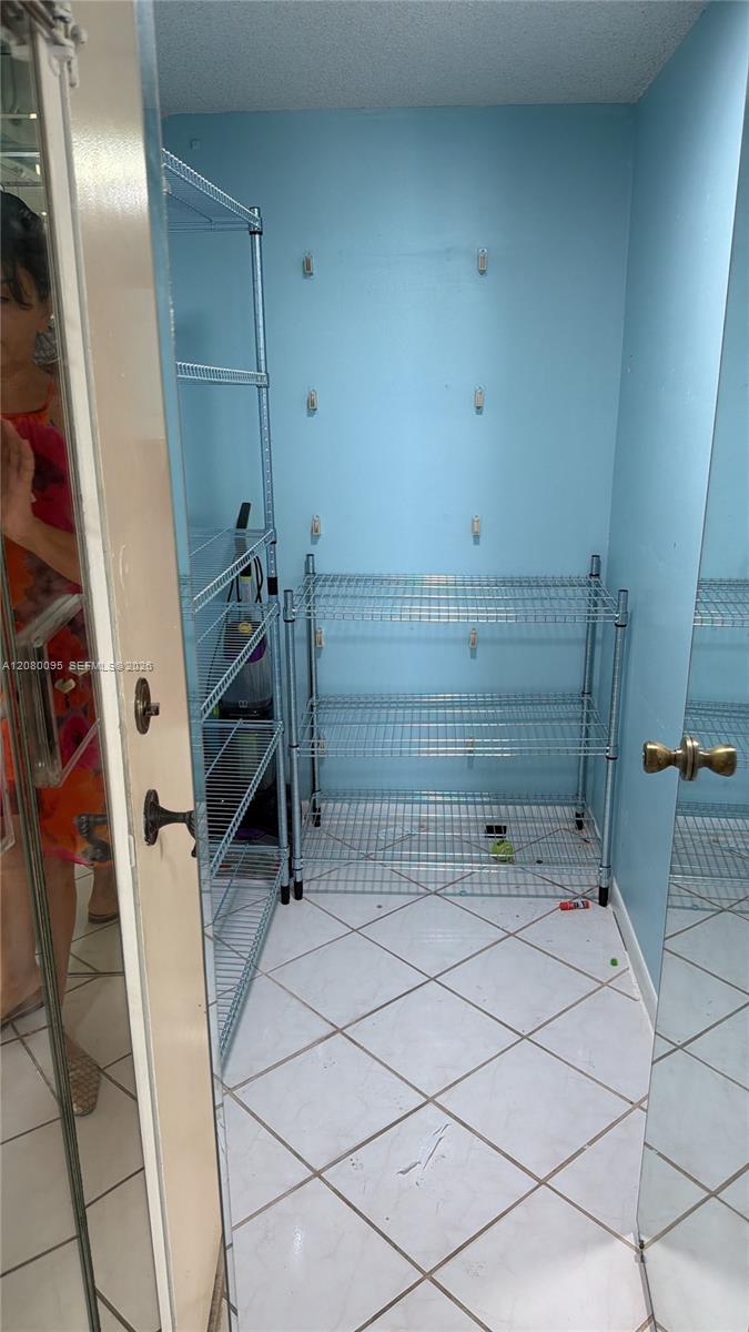 1865 S Ocean Drive 12e Property Photo 8