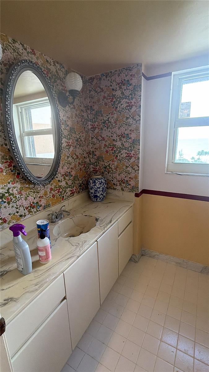 1865 S Ocean Drive 12e Property Photo 12
