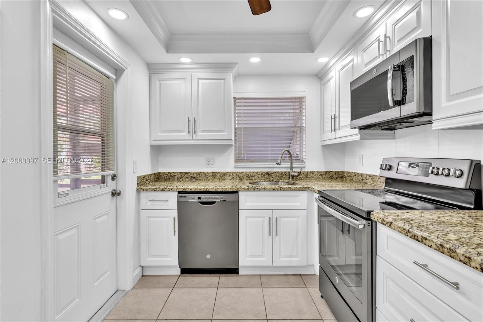 580 Egret Drive 102 Property Photo 16