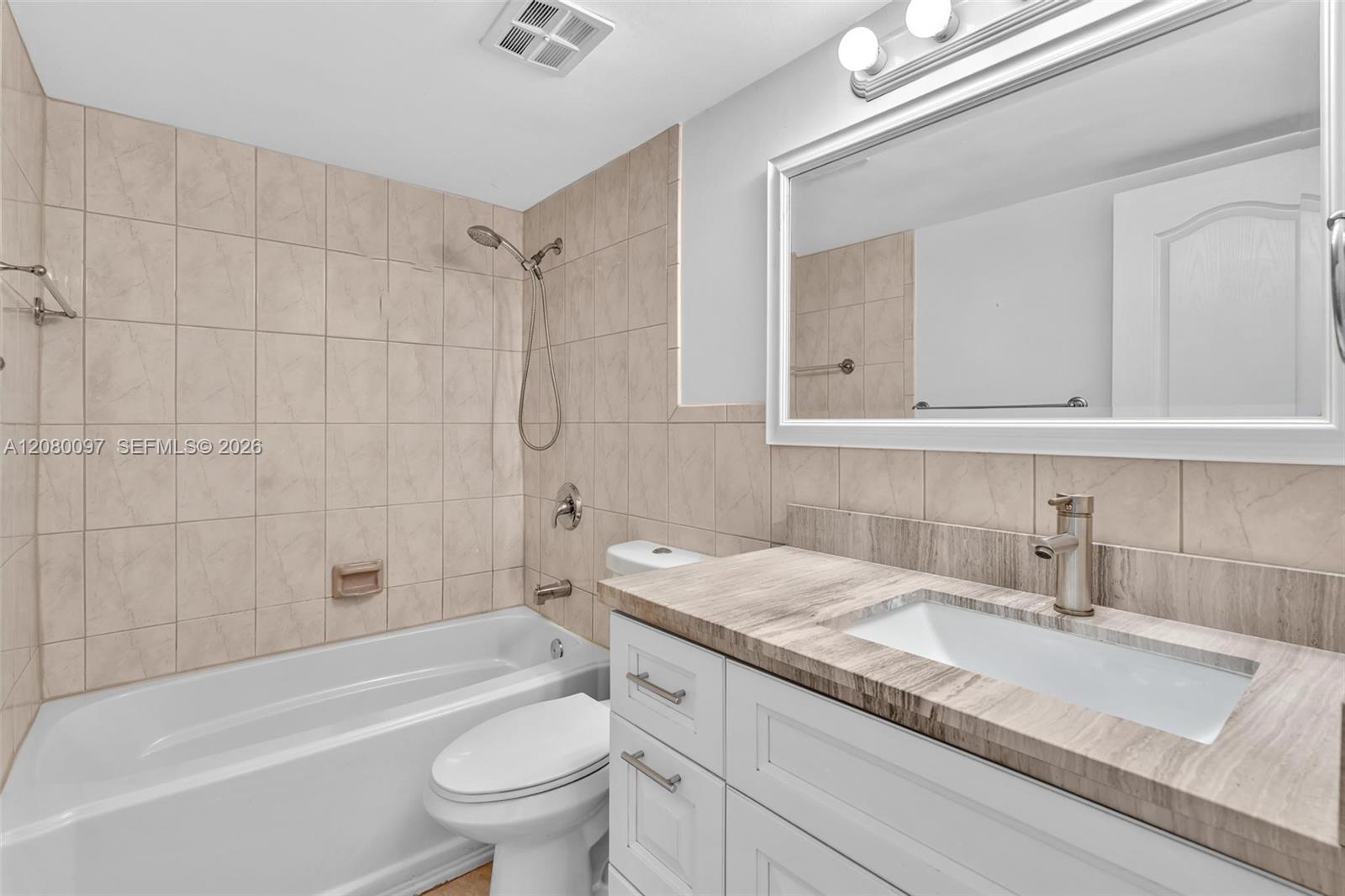 580 Egret Drive 102 Property Photo 20
