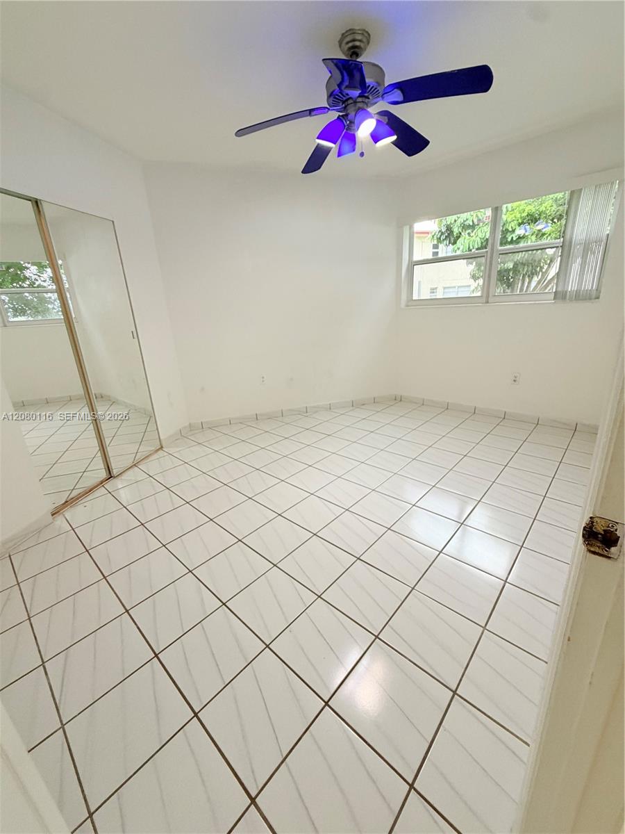 A12080116 Property Photo 5