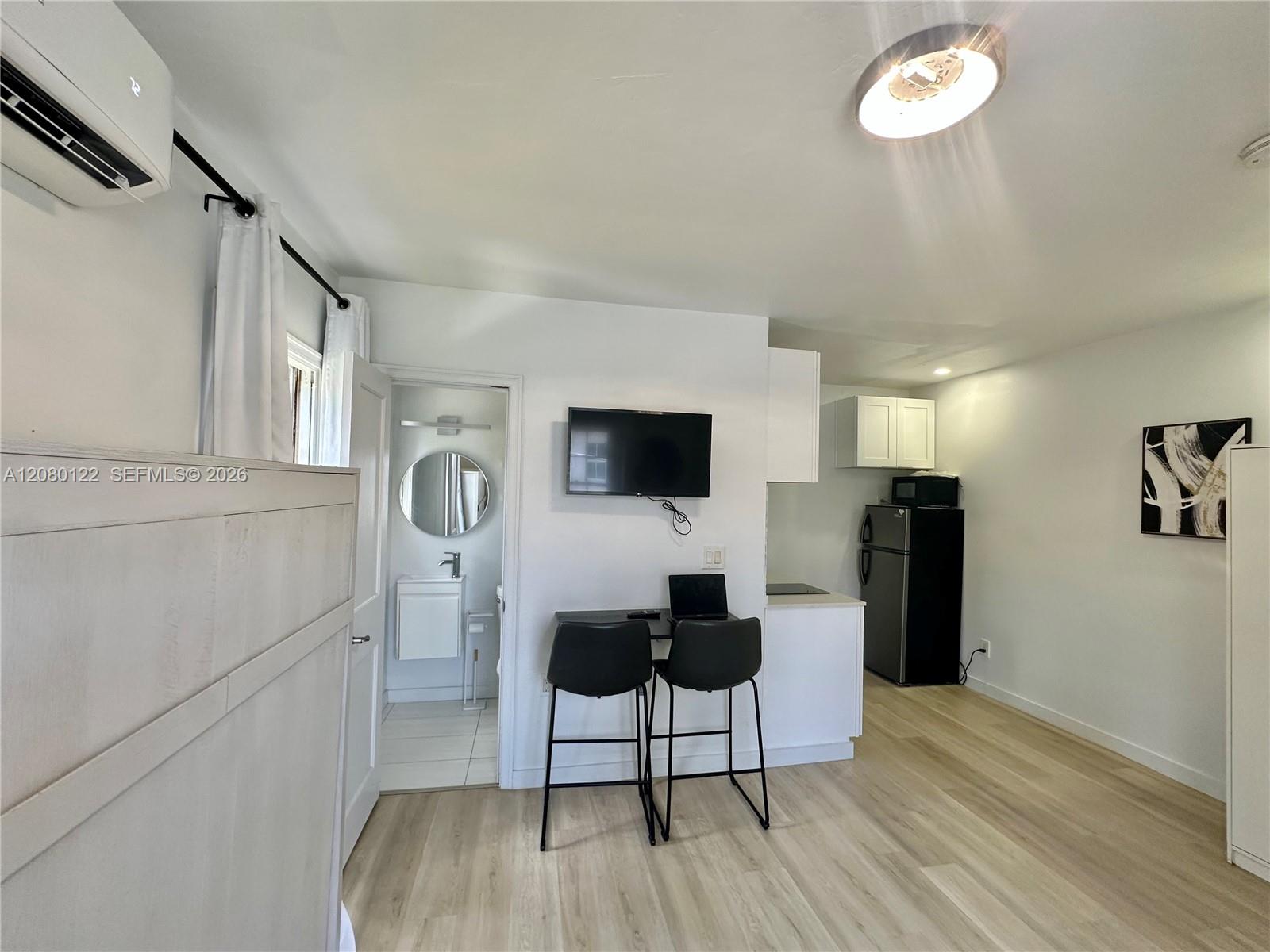 415 75th Street 2a Property Photo 5