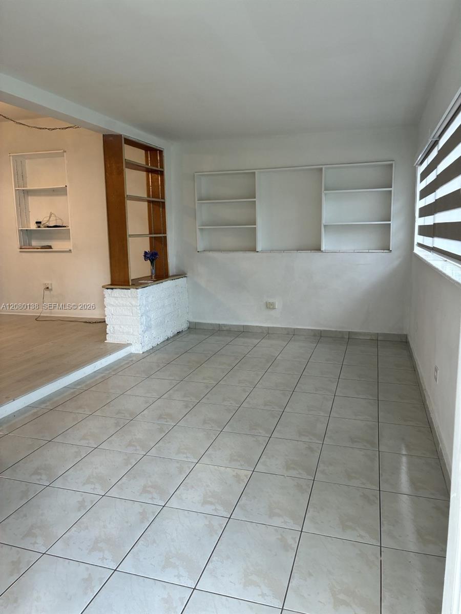 601 Oriole Avenue Property Photo 2