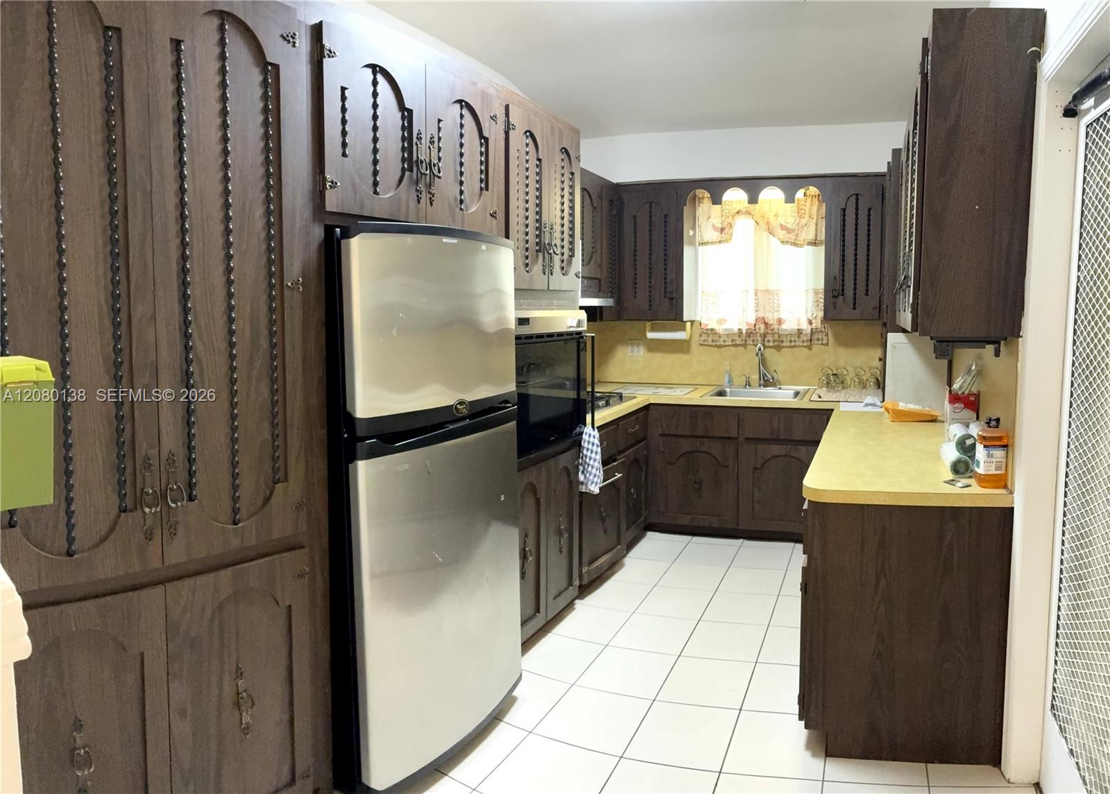 601 Oriole Avenue Property Photo 11