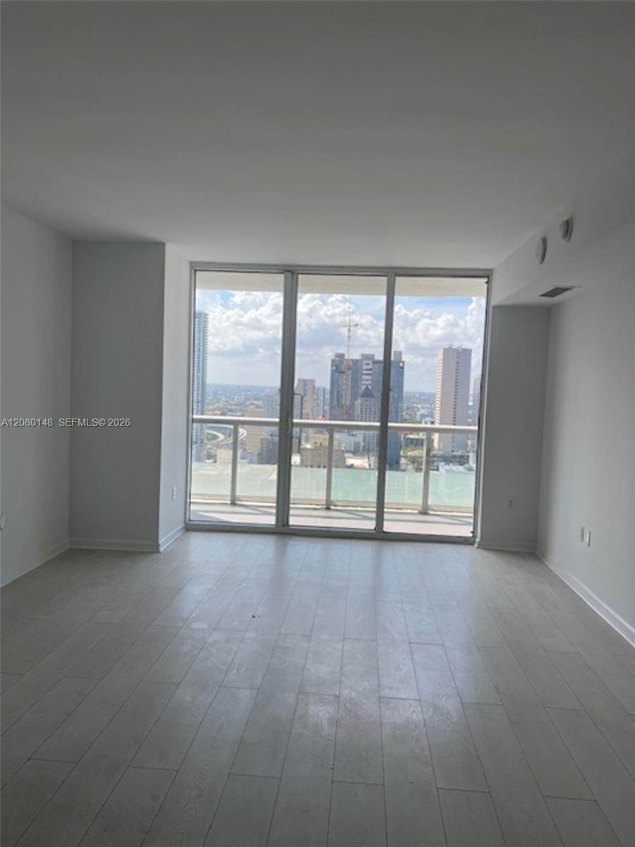50 Biscayne Boulevard 3407 Property Photo 1
