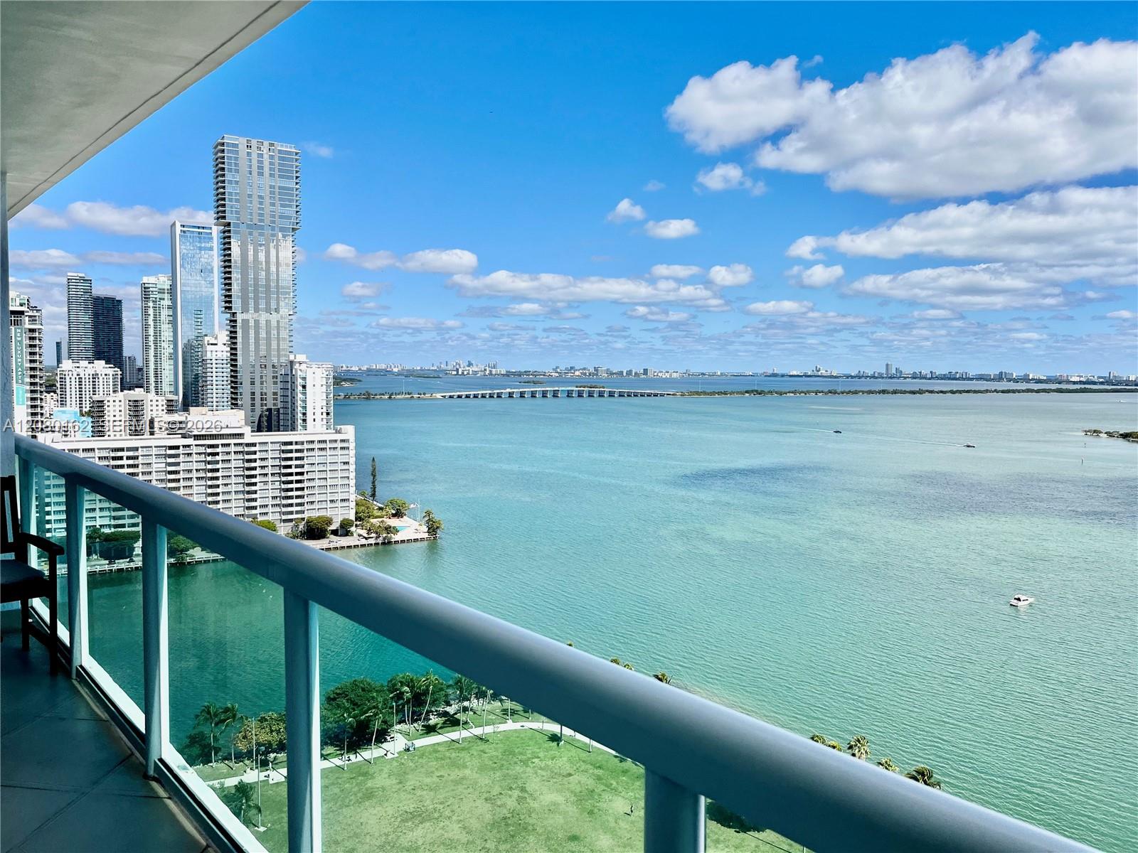 1800 N Bayshore Drive 2507 Property Photo 8