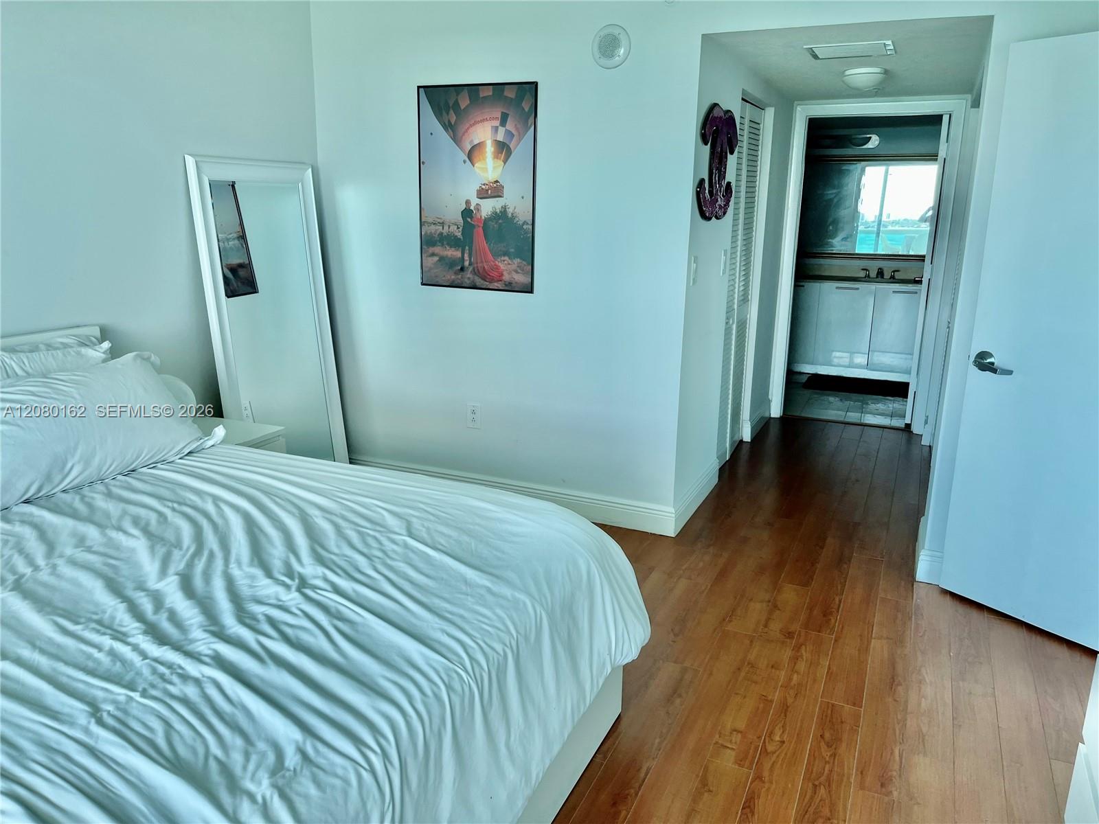1800 N Bayshore Drive 2507 Property Photo 12