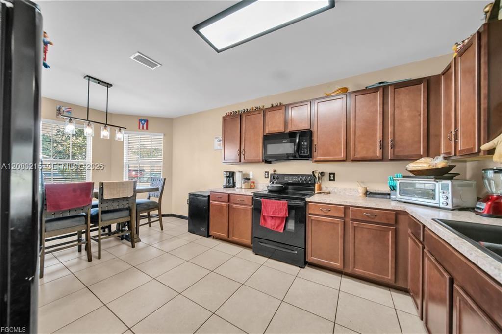 10549 Canal Brook Lane Property Photo 6