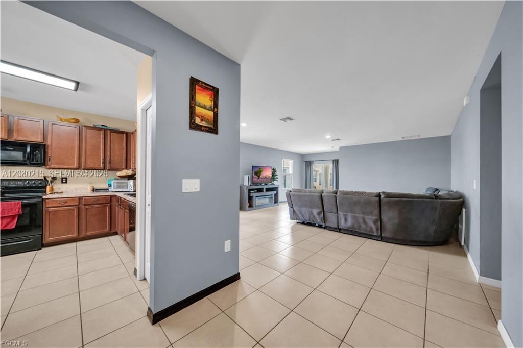 10549 Canal Brook Lane Property Photo 9
