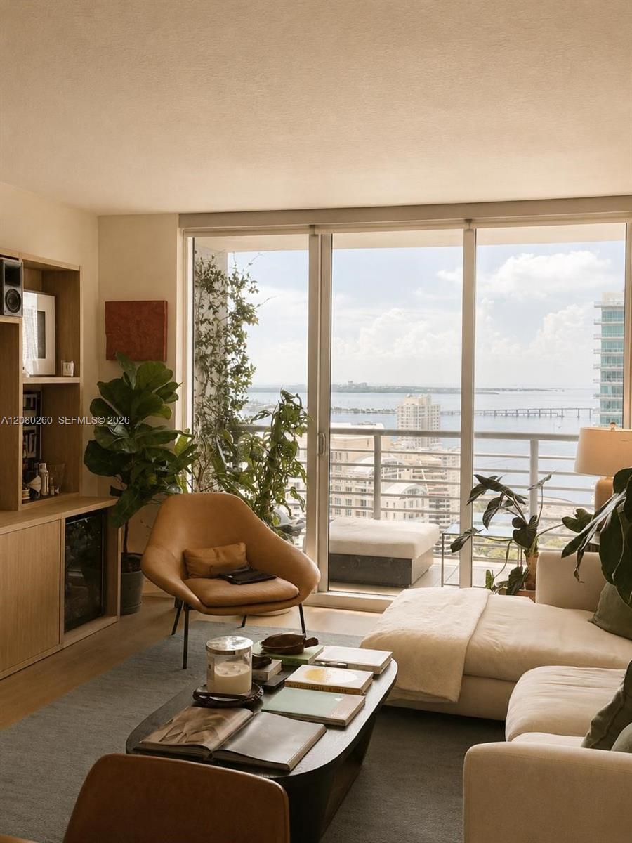 335 S Biscayne Boulevard 3901 Property Photo 4