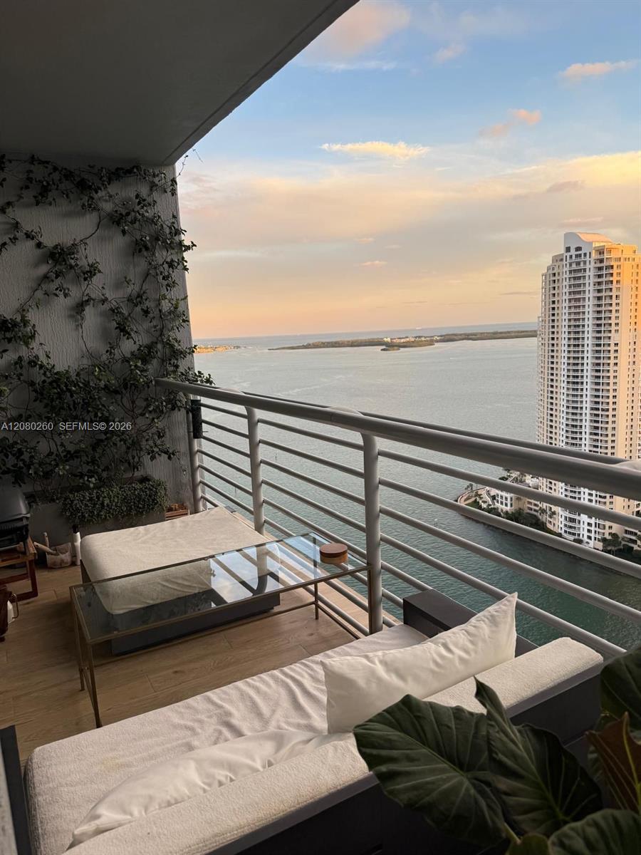 335 S Biscayne Boulevard 3901 Property Photo 16