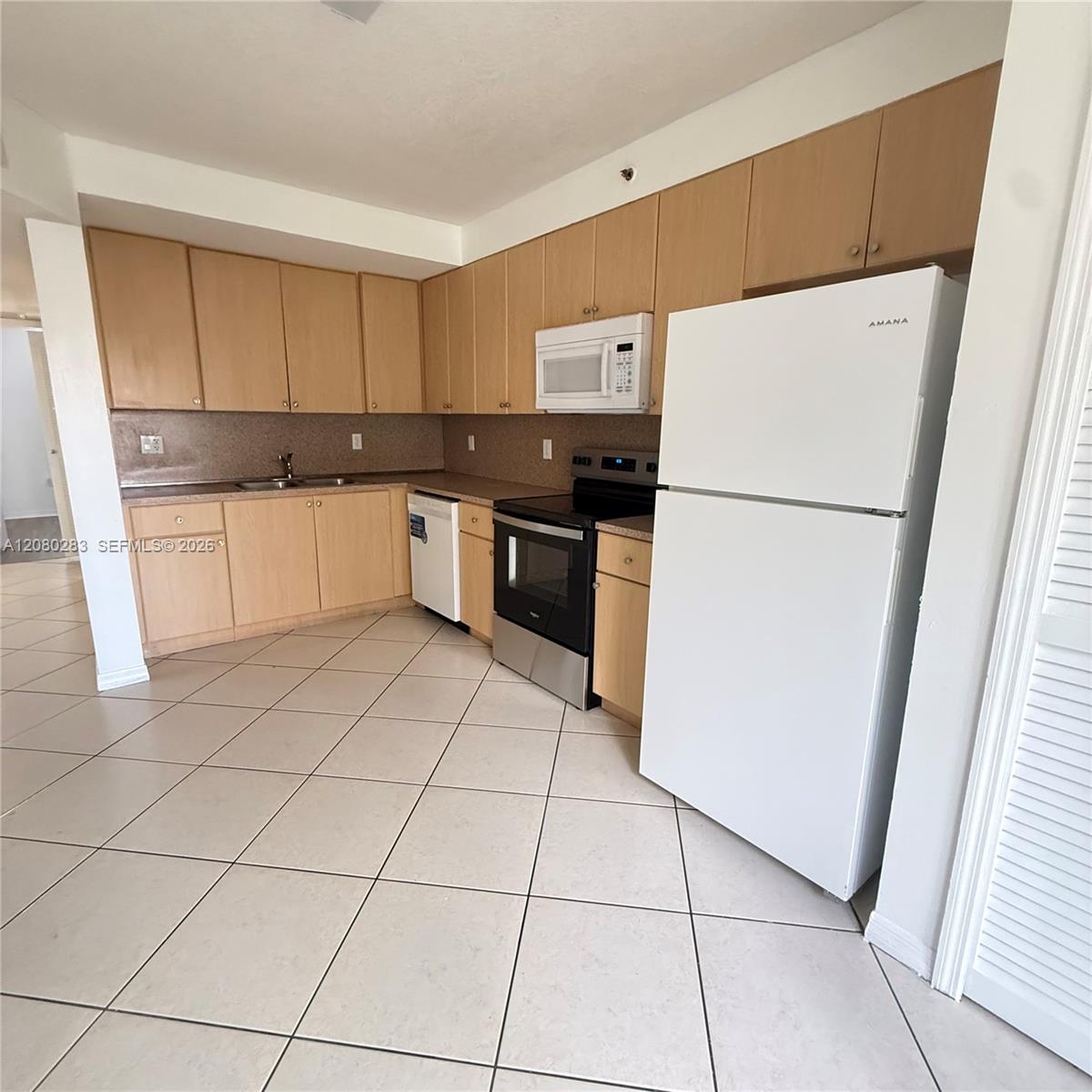 22931 SW 88th Place 105 Property Photo 1