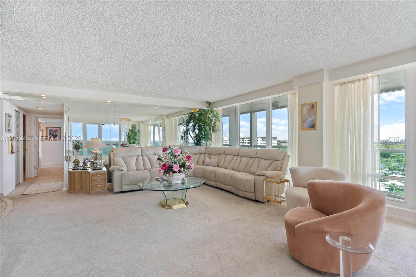 2100 S Ocean Lane 1512 Property Photo 18