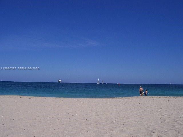 2100 S Ocean Lane 1512 Property Photo 54