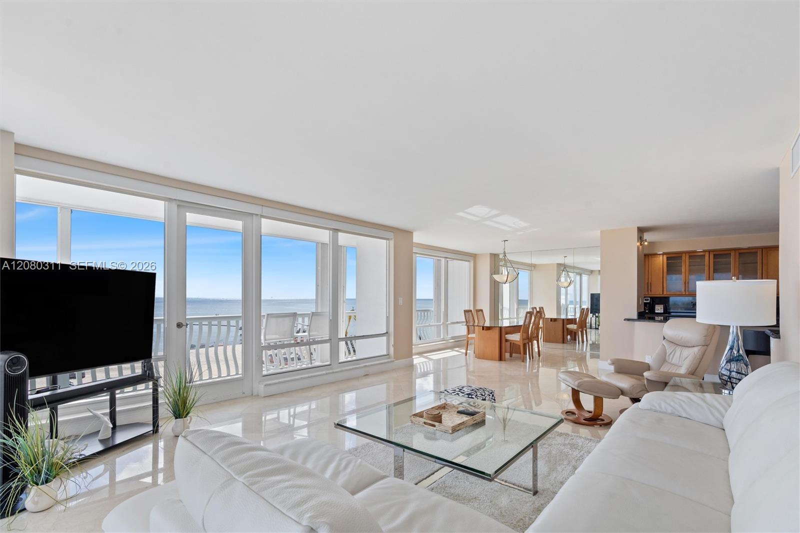 2200 S Ocean Lane 409 Property Photo 4