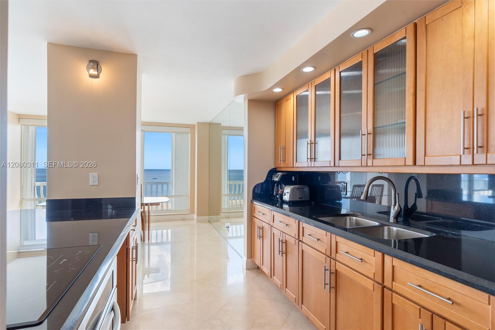 2200 S Ocean Lane 409 Property Photo 9