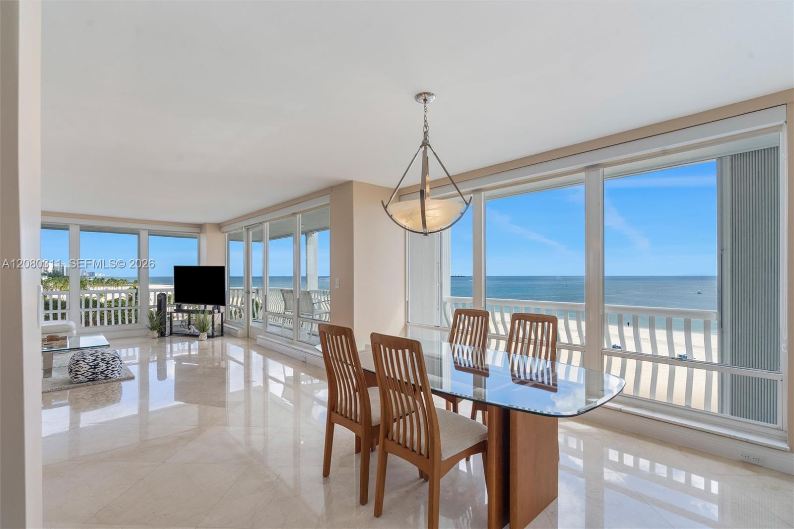 2200 S Ocean Lane 409 Property Photo 11