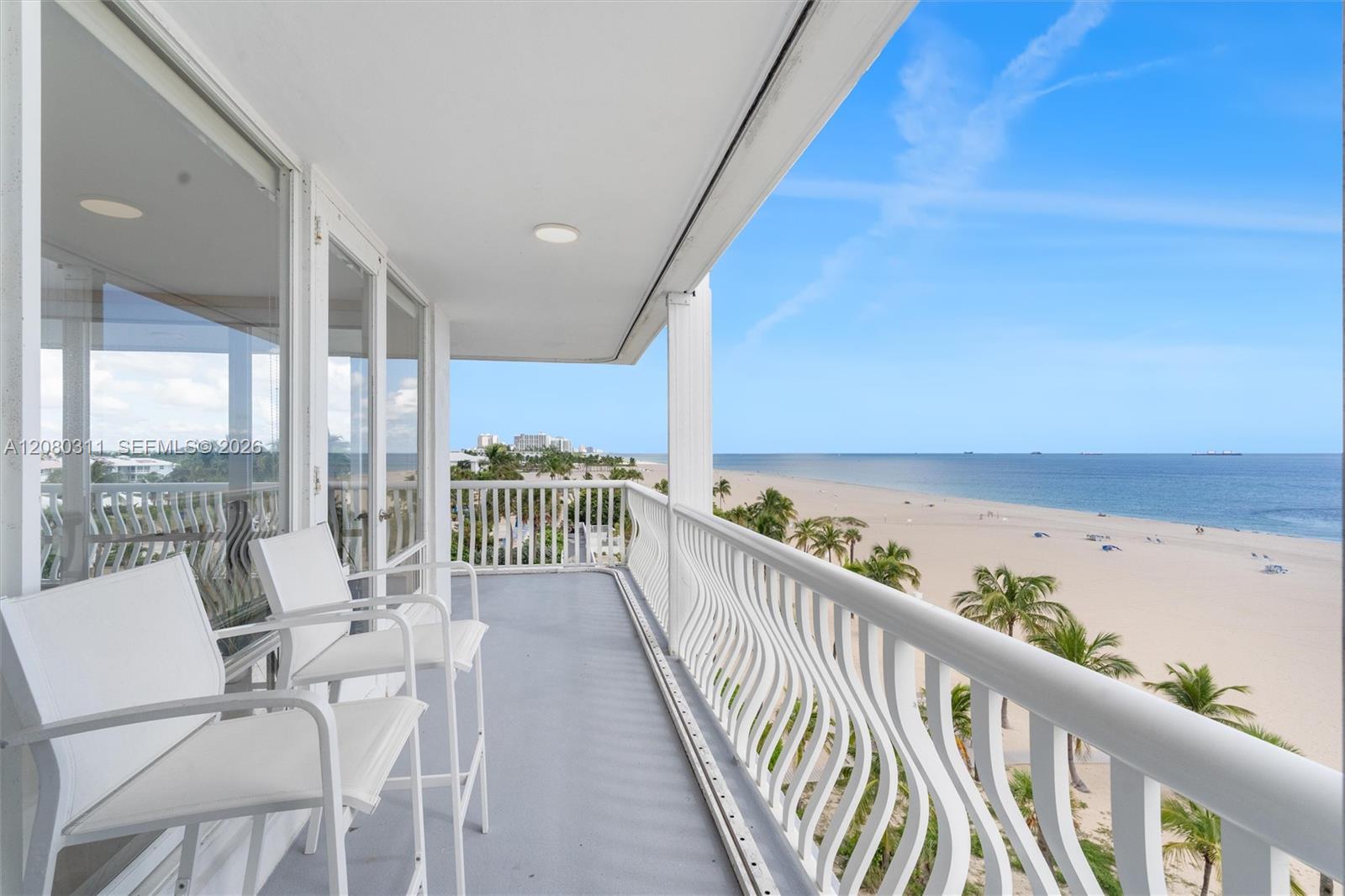 2200 S Ocean Lane 409 Property Photo 23
