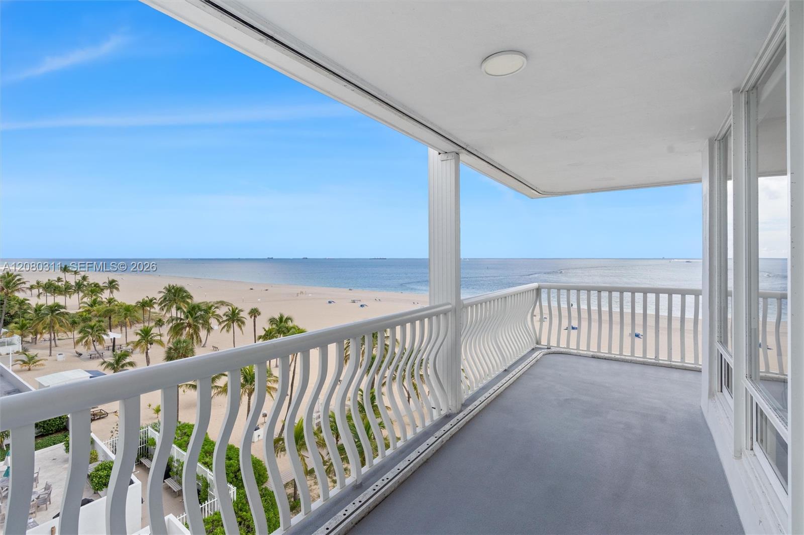 2200 S Ocean Lane 409 Property Photo 24