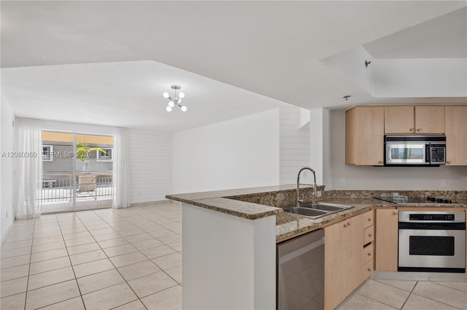 145 Jefferson Avenue 417 Property Photo 3
