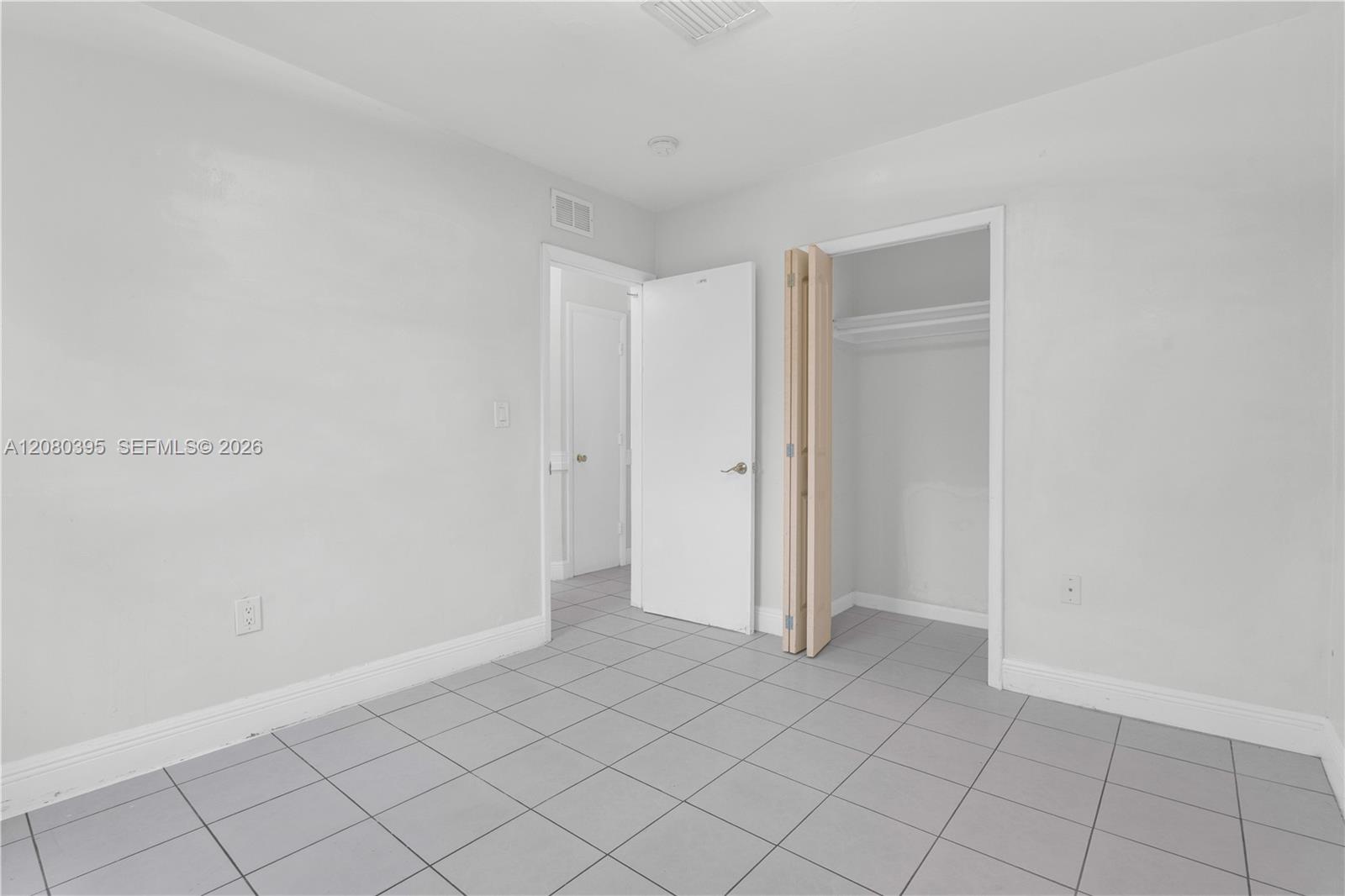 9441 Sw 27th Drive Property Photo 4