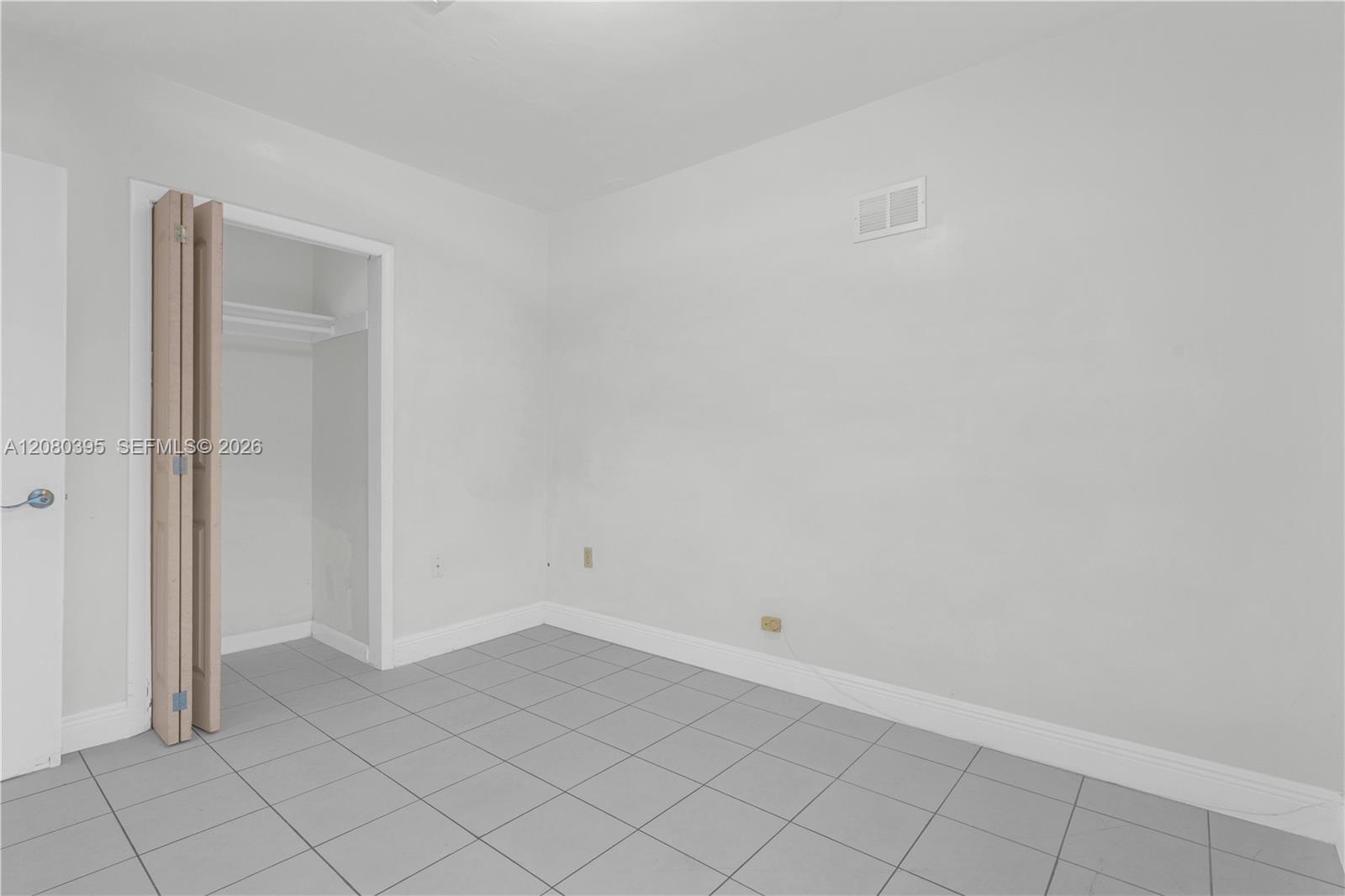 9441 Sw 27th Drive Property Photo 5