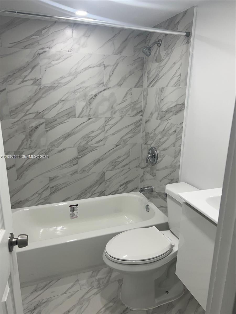616 Nw 13th Street 17 Property Photo 5