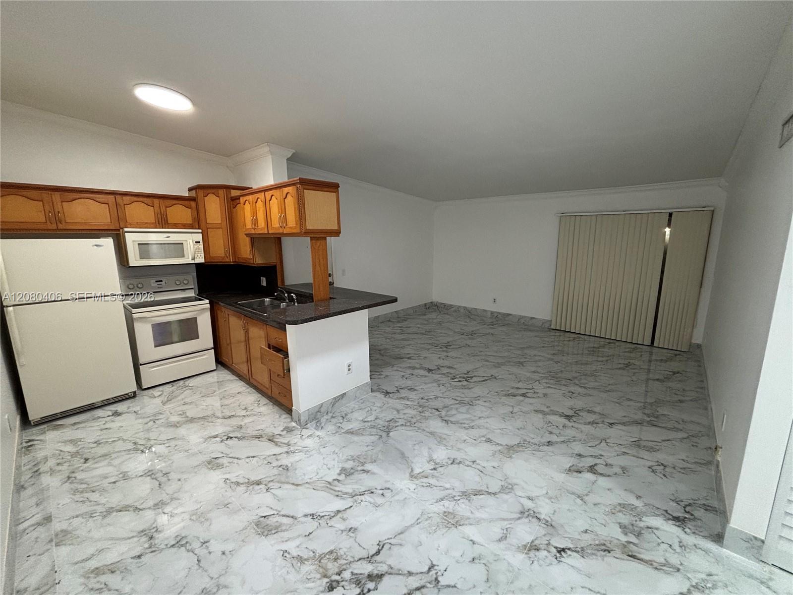 9733 Hammocks Boulevard 201C Property Photo 1