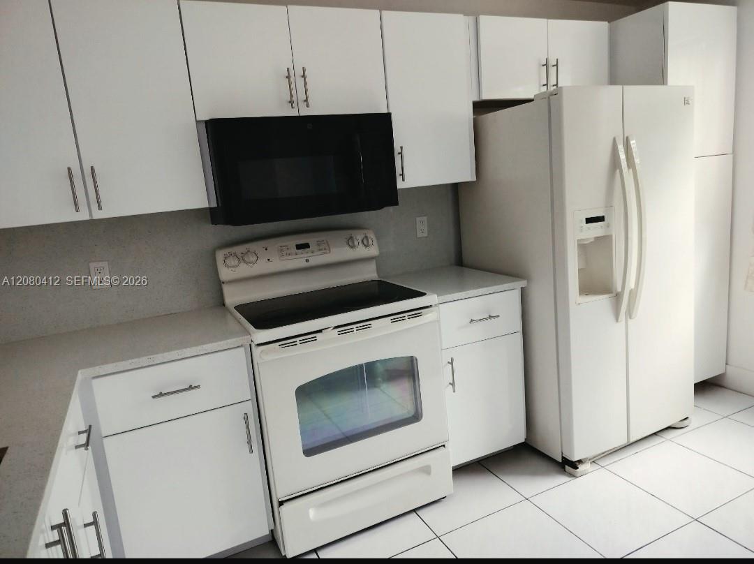 A12080412 Property Photo 19
