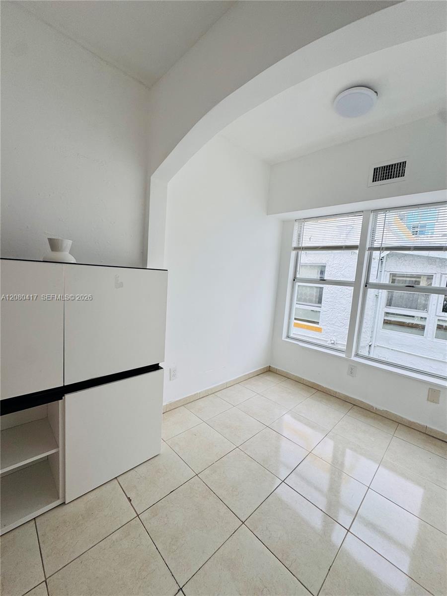 227 1st Street 8 Property Photo 4