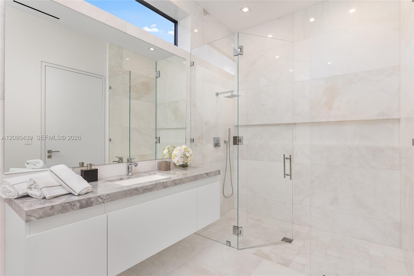 2560 Del Lago Drive Property Photo 47