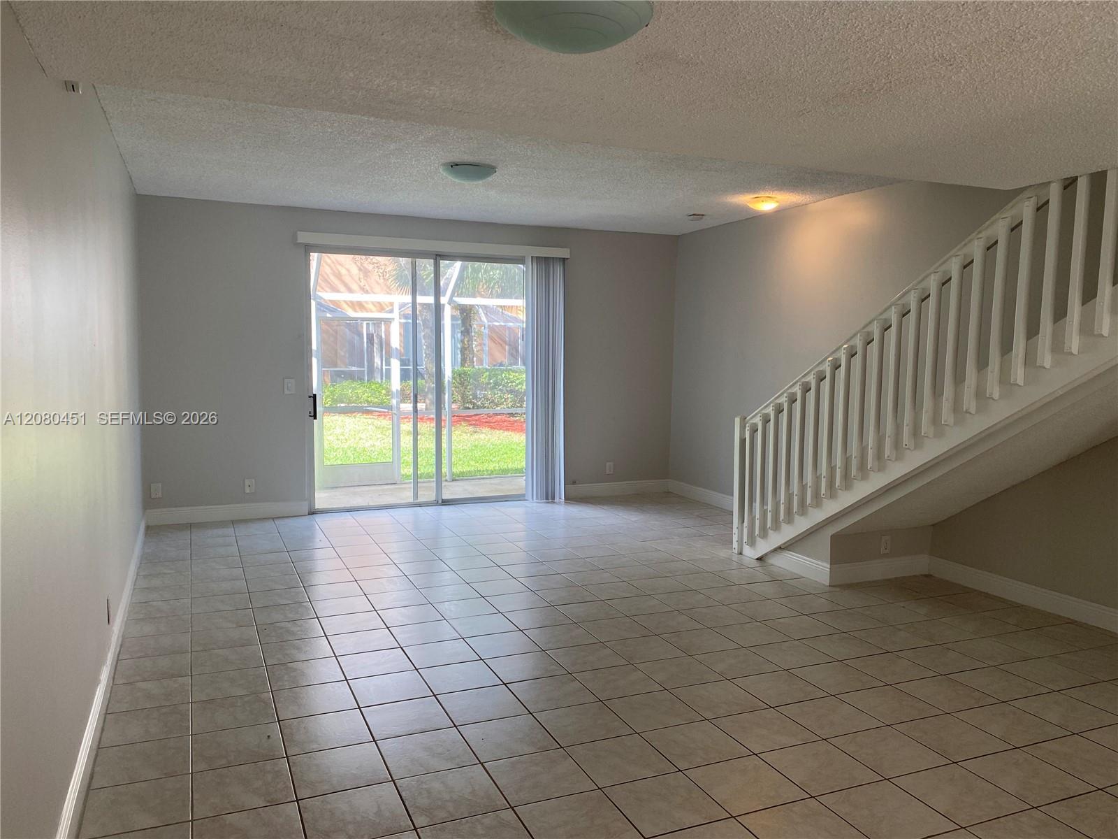 1575 Veracruz Lane Property Photo 4