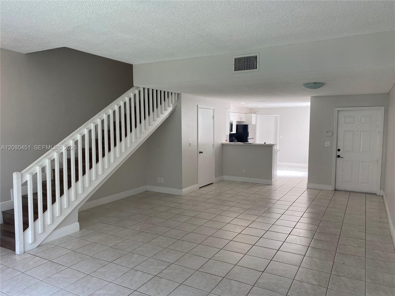 1575 Veracruz Lane Property Photo 7