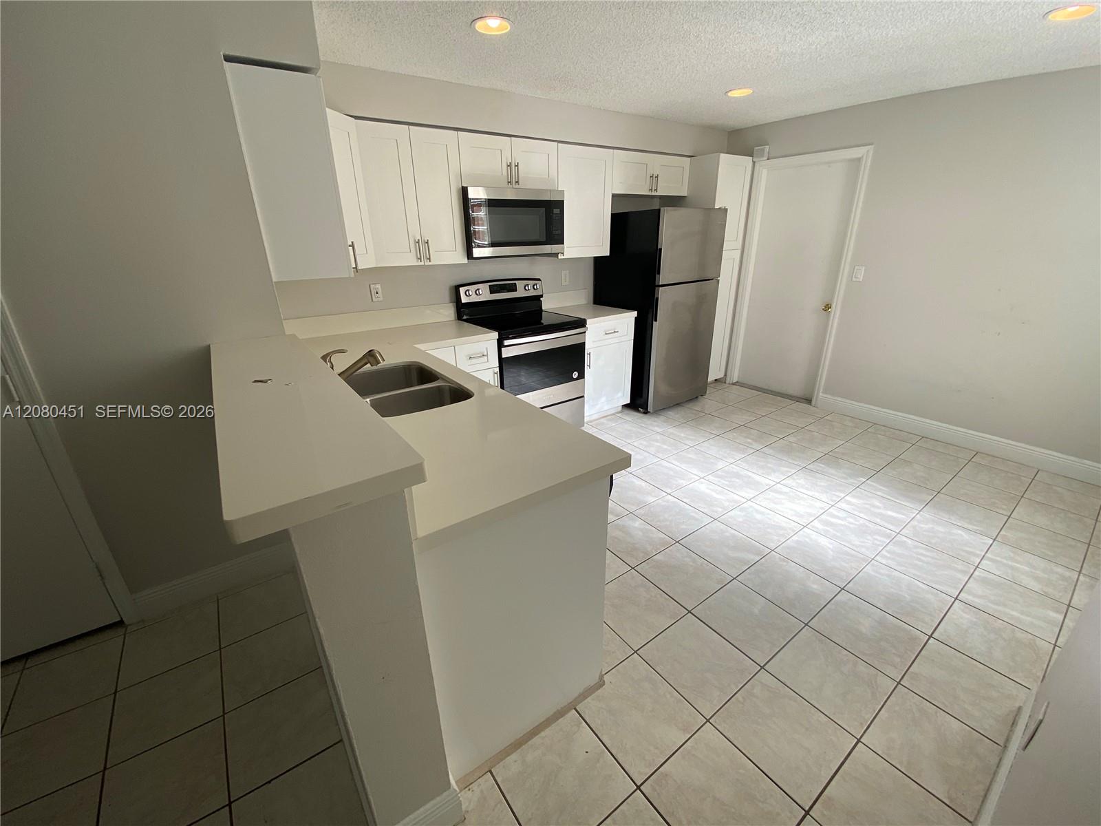 1575 Veracruz Lane Property Photo 11