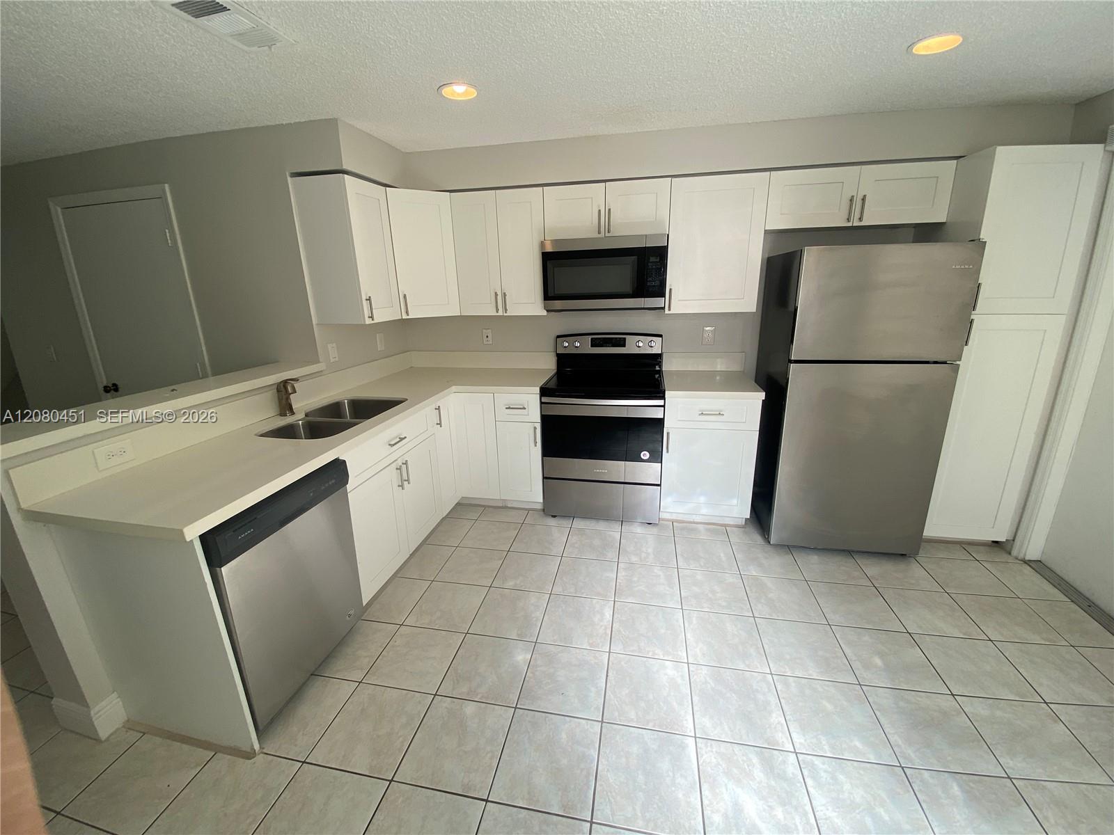 1575 Veracruz Lane Property Photo 14