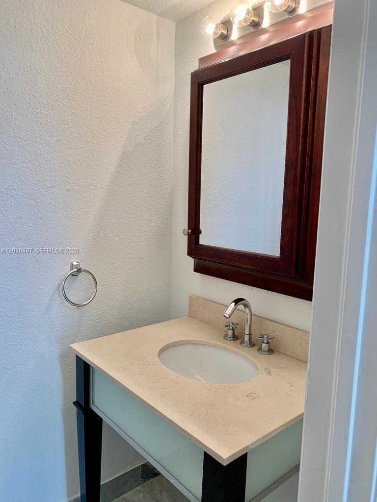 500 Ne 29th Street 903 Property Photo 17
