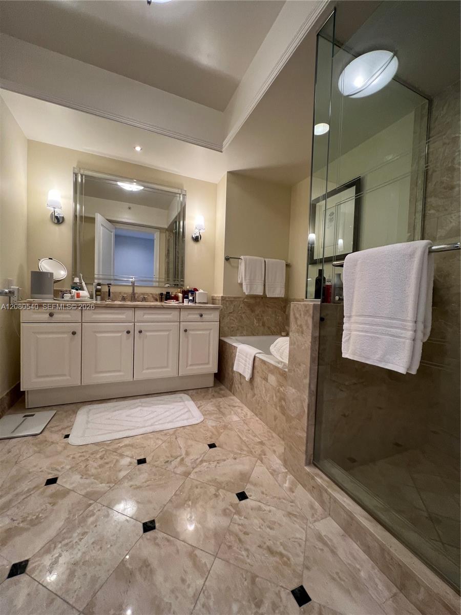 1435 Brickell Avenue 3307 Property Photo 22