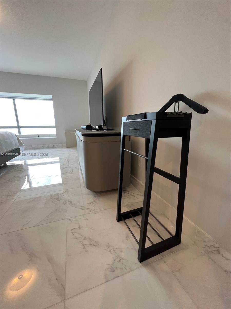 1435 Brickell Avenue 3307 Property Photo 27