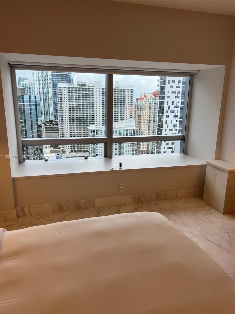 1435 Brickell Avenue 3307 Property Photo 38