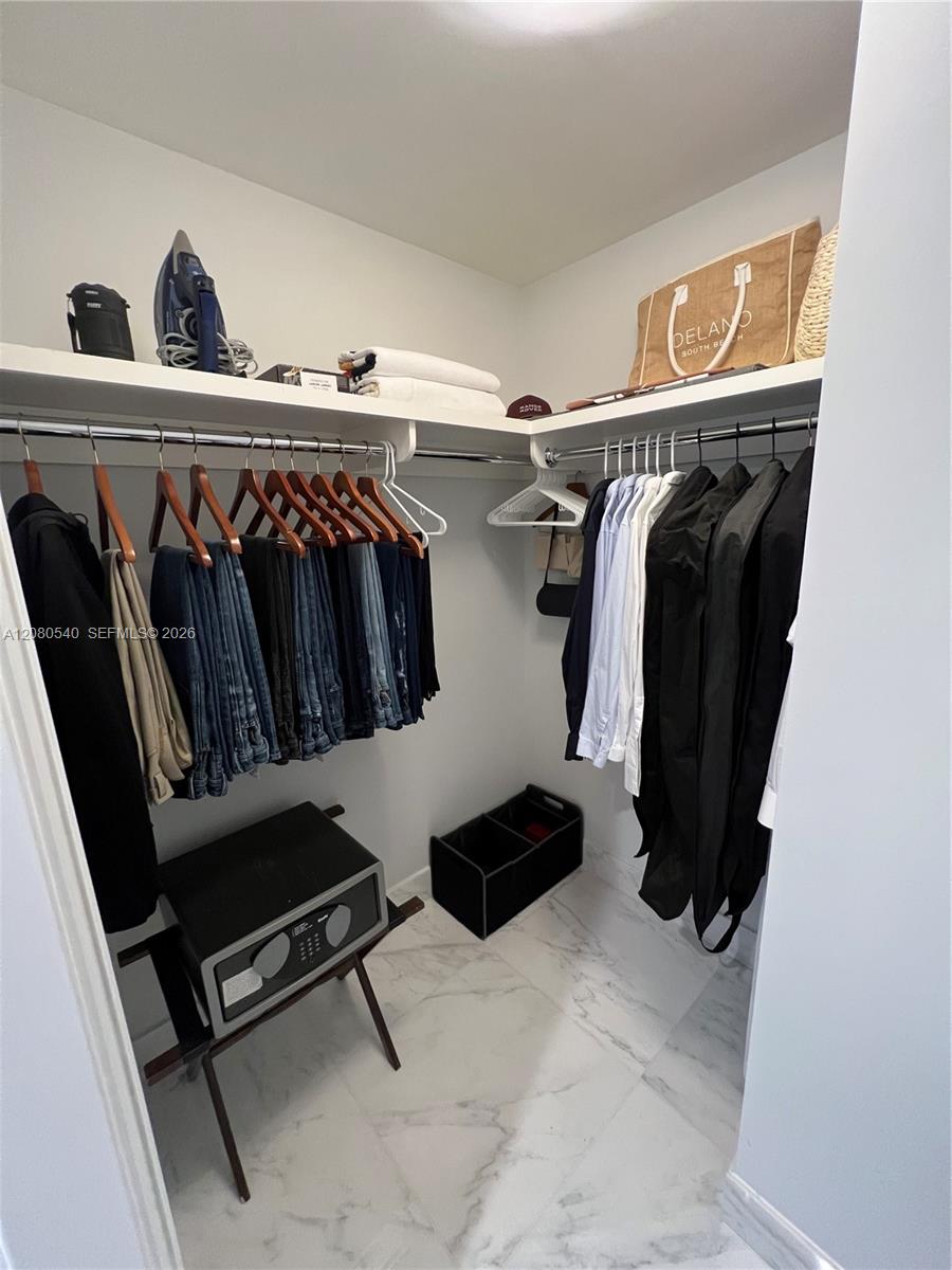 1435 Brickell Avenue 3307 Property Photo 54